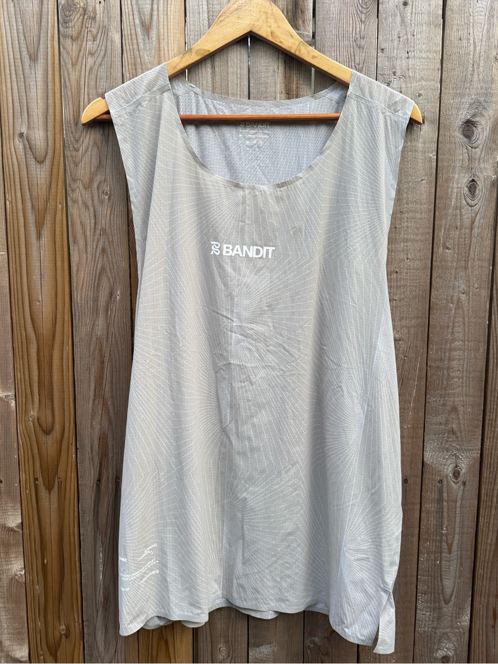 Bandit vento Men's Sleeveless Tank — Light Gray